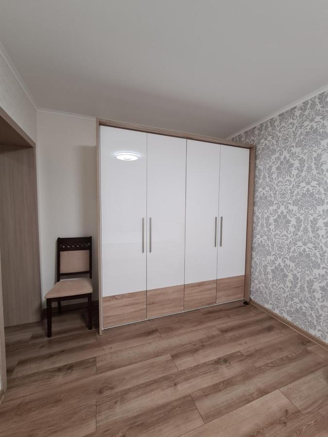 127-Avenue Apartment Chernivtsi Exterior photo